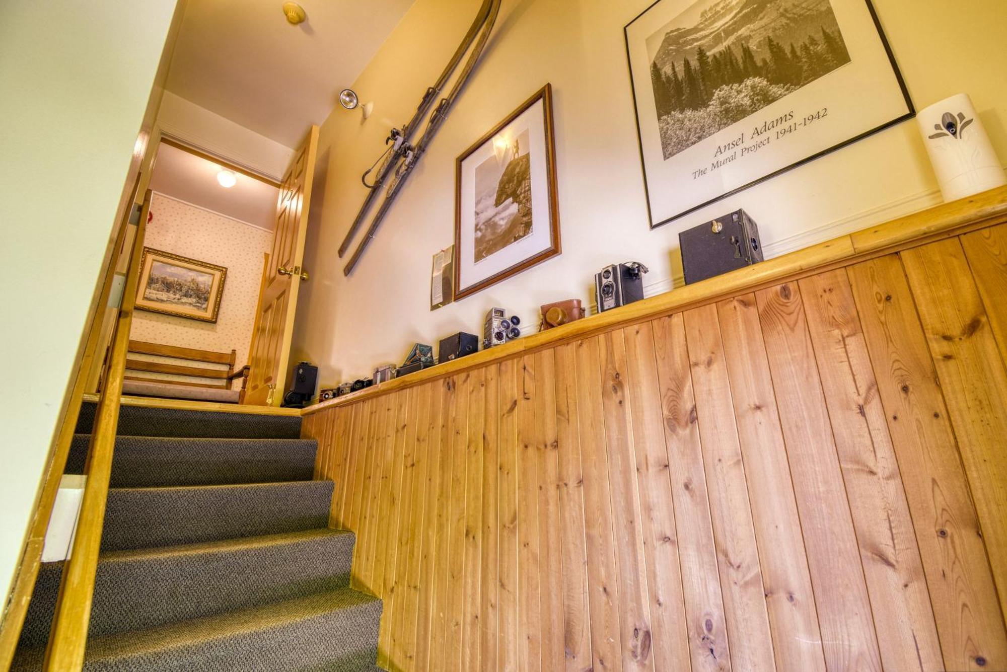 Auberge Le Lupin-Self Check-In Mont-Tremblant Exterior photo
