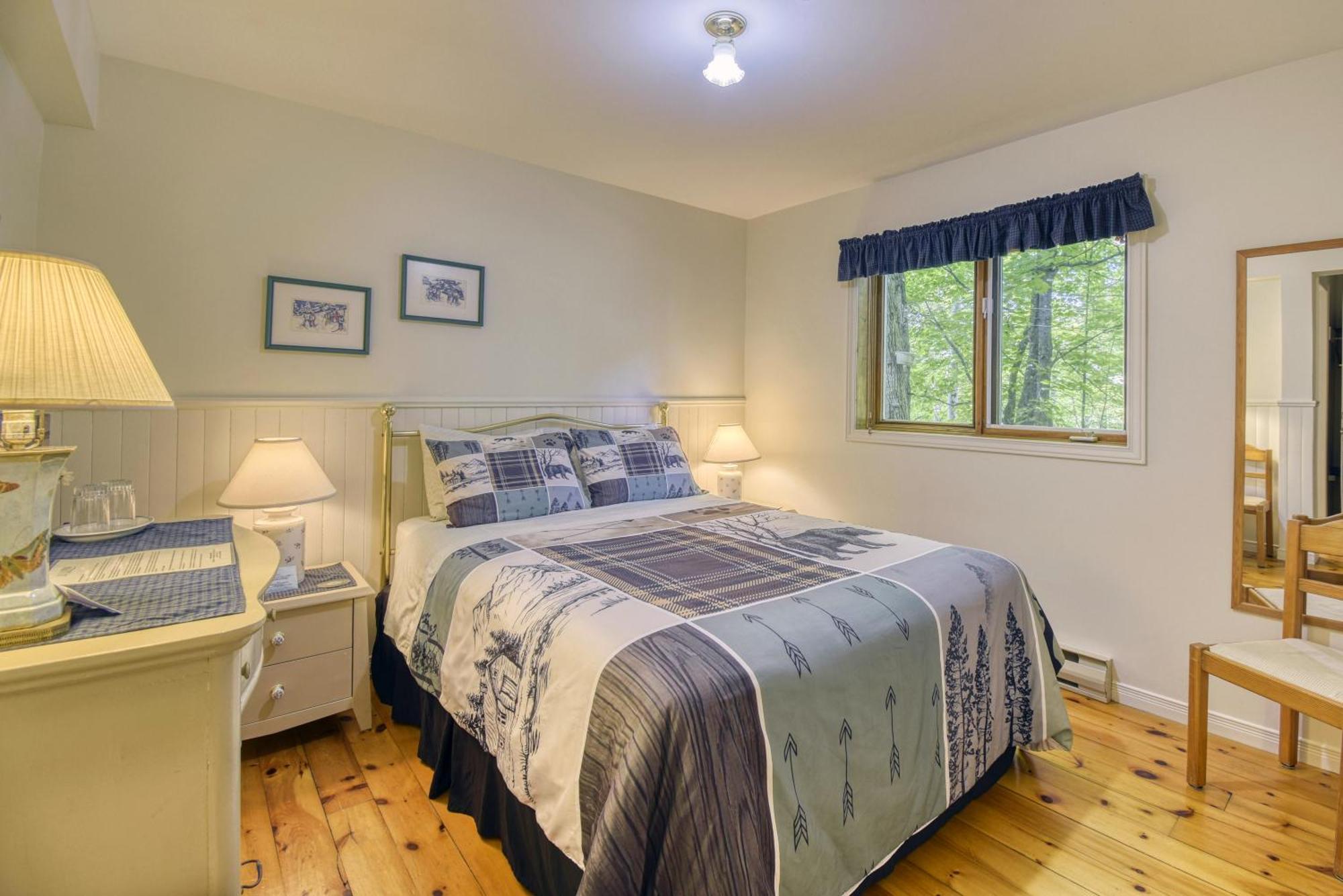 Auberge Le Lupin-Self Check-In Mont-Tremblant Exterior photo