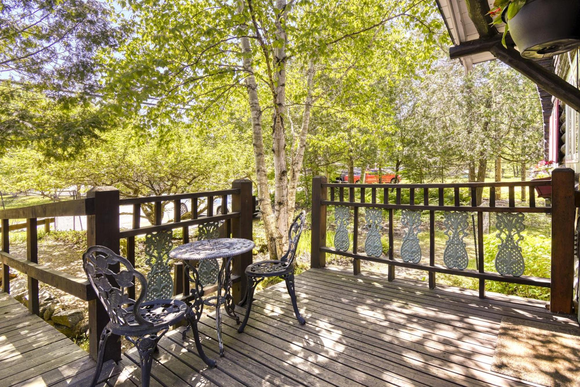 Auberge Le Lupin-Self Check-In Mont-Tremblant Exterior photo