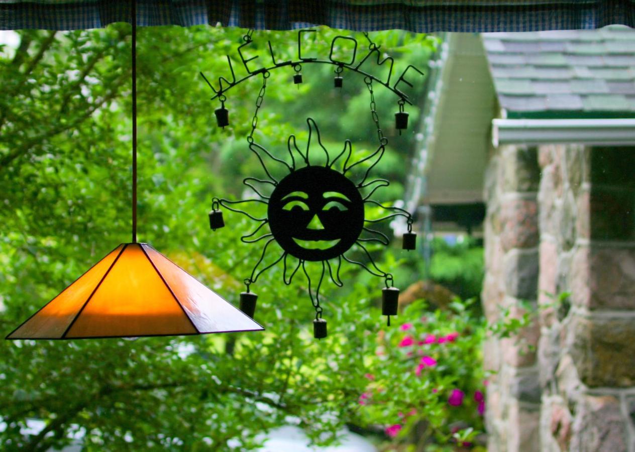 Auberge Le Lupin-Self Check-In Mont-Tremblant Exterior photo